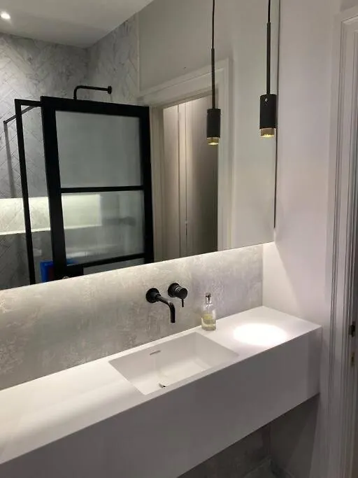 Luxury Georgian Apartment - 5 Minute Walk To Spa Bath