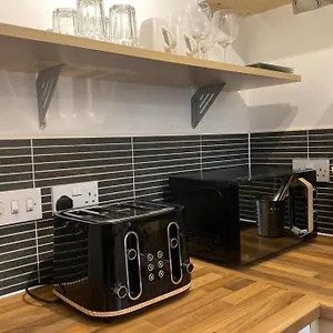 The Onyx - 1 Bed W/ Free Parking Cardiff